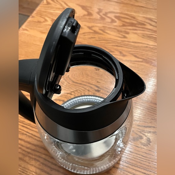 1.8L Electric Glass Kettle with Black Handle - Picture 3 of 7